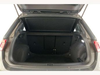 Volkswagen Tiguan 2.0 TDI R-Line 5dr DSG