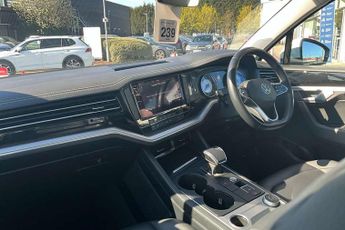 Volkswagen Touareg 3.0 V6 TDI 4Motion 231 SEL 5dr Tip Auto
