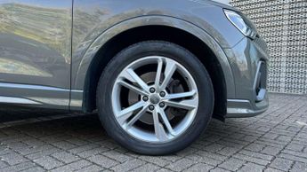 Audi Q3 40 TFSI Quattro S Line 5dr S Tronic
