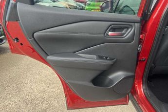 Nissan Qashqai 1.3 DiG-T MH 158 N-Connecta 5dr Xtronic