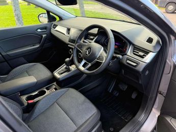 Renault Captur 1.6 E-Tech full hybrid 145 Evolution 5dr Auto