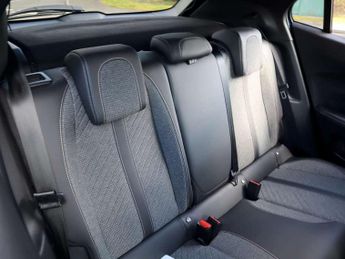 Peugeot 2008 1.2 PureTech 130 Allure 5dr EAT8