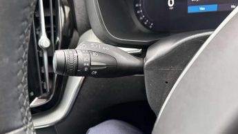 Volvo XC60 2.0 B4P Plus Dark 5dr Geartronic
