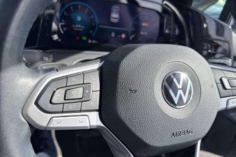 Volkswagen Golf 1.5 eTSI 150 Style 5dr DSG