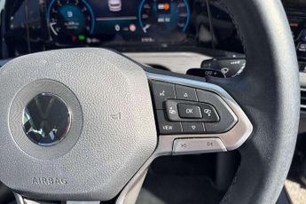 Volkswagen Golf 1.5 eTSI 150 Style 5dr DSG