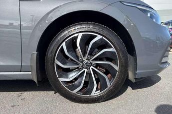 Volkswagen Golf 1.5 eTSI 150 Style 5dr DSG