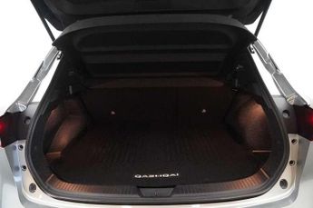 Nissan Qashqai 1.3 DiG-T MH 158 N-Connecta 5dr Xtronic