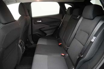 Nissan Qashqai 1.3 DiG-T MH 158 N-Connecta 5dr Xtronic