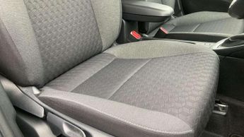 Toyota Yaris 1.5 Hybrid Design 5dr CVT