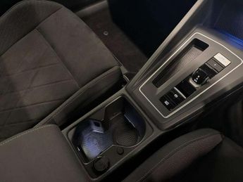 Volkswagen Golf 1.5 eTSI 150 Style 5dr DSG