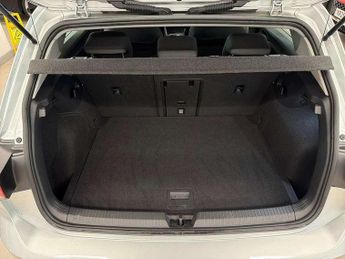 Volkswagen Golf 1.5 eTSI 150 Style 5dr DSG