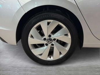 Volkswagen Golf 1.5 eTSI 150 Style 5dr DSG