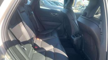 Volvo XC60 2.0 B4P Plus Dark 5dr Geartronic