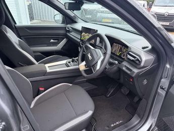 Dacia Journey 1.8 Hybrid 155 Journey 5dr Auto
