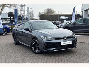 Volkswagen Passat 1.5 eTSI R-Line 5dr DSG