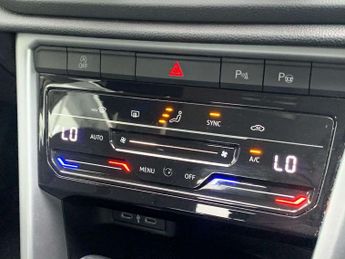 Volkswagen T-Roc 1.5 TSI Life 5dr DSG