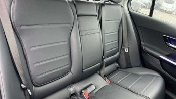 Mercedes-Benz C-Class C200 Exclusive Luxury 4dr 9G-Tronic