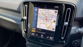 Volvo XC40 2.0 B4P R DESIGN Pro 5dr Auto