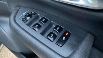 Volvo XC90 2.0 B5D [235] Momentum 5dr AWD Geartronic