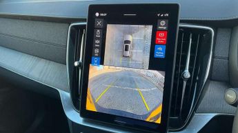 Volvo XC90 2.0 B5P Ultra Dark 5dr AWD Geartronic