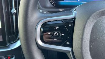 Volvo XC90 2.0 B5P Ultra Dark 5dr AWD Geartronic