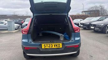 Volvo XC40 2.0 B3P Core 5dr Auto