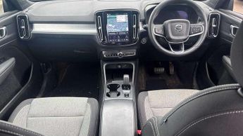 Volvo XC40 2.0 B3P Core 5dr Auto