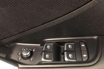 Audi Q2 35 TFSI Black Edition 5dr S Tronic