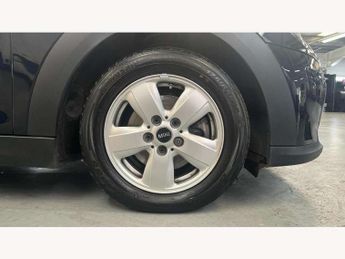 MINI Hatchback 5dr 1.5 Cooper Classic 5dr Auto