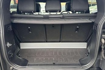 Land Rover Defender 3.0 D250 X-Dynamic HSE 90 3dr Auto