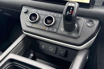 Land Rover Defender 3.0 D250 X-Dynamic HSE 90 3dr Auto