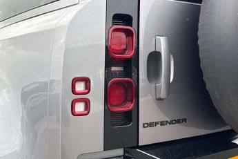 Land Rover Defender 3.0 D250 X-Dynamic HSE 90 3dr Auto