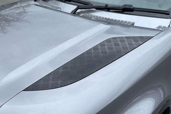 Land Rover Defender 3.0 D250 X-Dynamic HSE 90 3dr Auto