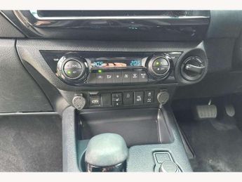 Toyota Hilux Invincible X D/Cab Pick Up 2.8 D 48V Auto