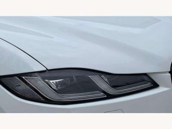 Jaguar F-Pace 3.0 D300 R-Dynamic SE Black 5dr Auto AWD