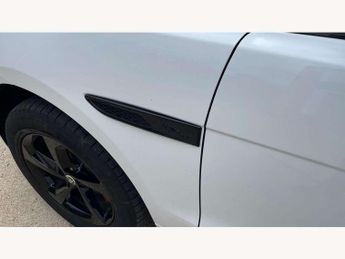 Jaguar F-Pace 3.0 D300 R-Dynamic SE Black 5dr Auto AWD