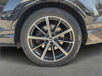 Audi Q7 50 TDI Quattro Black Edition 5dr Tiptronic