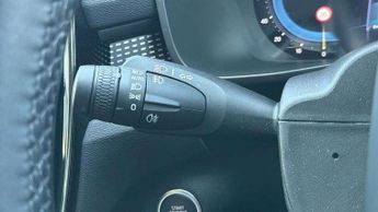 Volvo XC40 2.0 B4P Ultimate Dark 5dr Auto