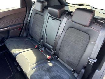 Ford Kuga 2.5 FHEV ST-Line X Edition 5dr CVT