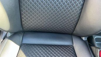 Toyota Yaris 1.5 Hybrid 130 Premiere Edition 5dr CVT