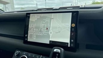 Land Rover Defender 3.0 D250 X-Dynamic HSE 110 5dr Auto