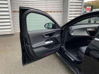 Mercedes-Benz E-Class E200 AMG Line 4dr 9G-Tronic