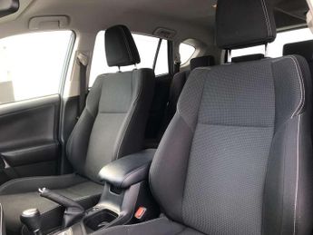 Toyota RAV4 2.5 VVT-i Hybrid Icon Tech TSS 5dr CVT 2WD