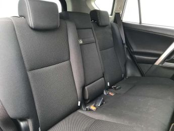 Toyota RAV4 2.5 VVT-i Hybrid Icon Tech TSS 5dr CVT 2WD