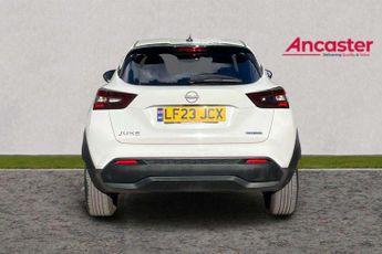 Nissan Juke 1.6 Hybrid N-Connecta 5dr Auto