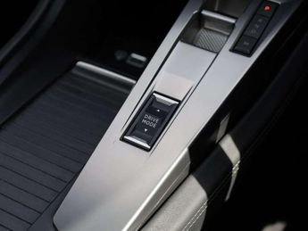 Peugeot 308 1.2 PureTech Allure Premium 5dr EAT8