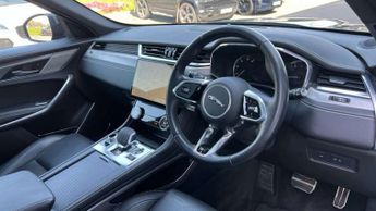 Jaguar F-Pace 2.0 D200 R-Dynamic SE 5dr Auto AWD