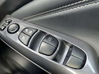 Nissan Juke 1.6 Hybrid N-Connecta 5dr Auto