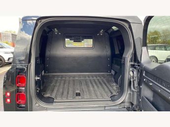 Land Rover Defender 3.0 D300 Hard Top X-Dynamic HSE Auto