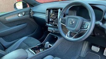 Volvo XC40 1.5 T3 [163] R DESIGN 5dr Geartronic